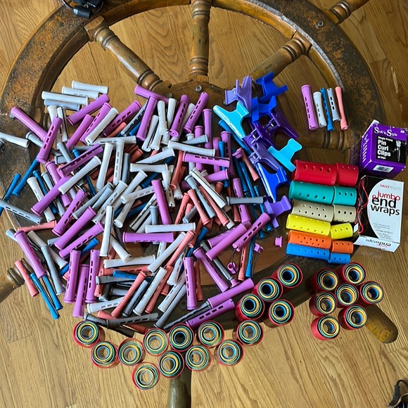 Assorted hair curlers rollers clips perm rods - Picture 1 of 5